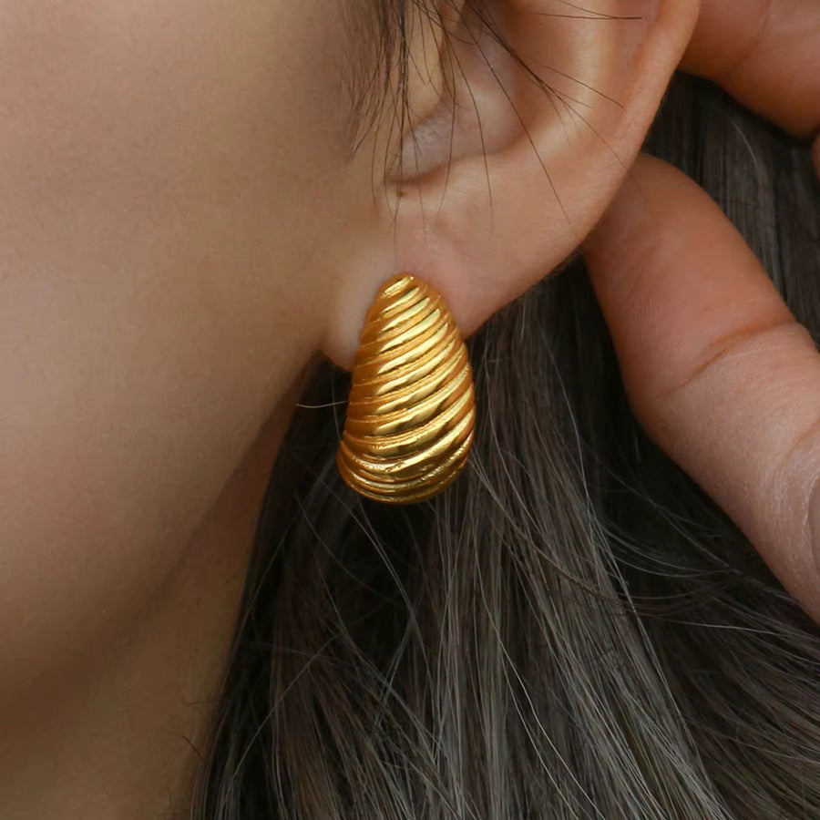 BRIE CROISSANT EARRING