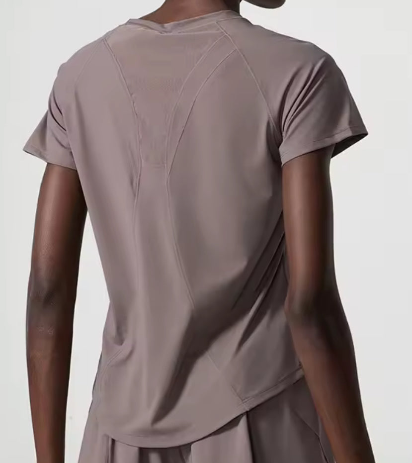 AIRÈ SPORT T-SHIRT