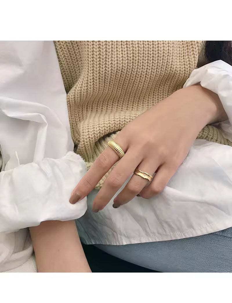 CROISSANT SINGLE RING (ON HAND)