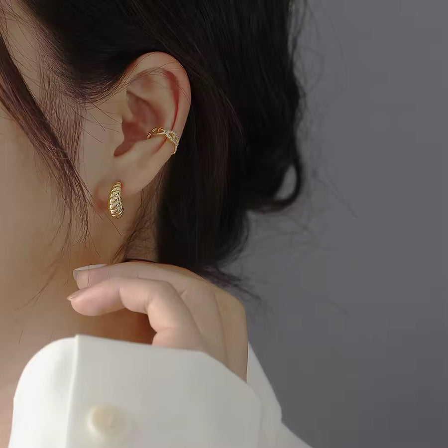 RALPH CROISSANT EARRING