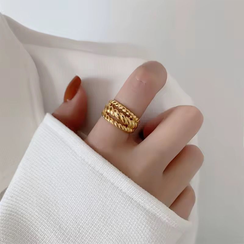 CROISSANT TRIO RING (ON HAND)