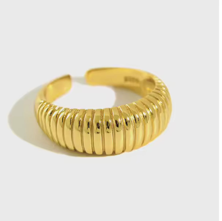 CROISSANT SINGLE RING (ON HAND)