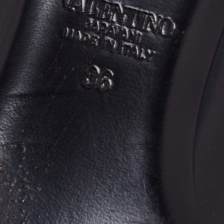 VALENTINO BLACK LEATHER ROMAN STUD FLAT MULES SIZE 36