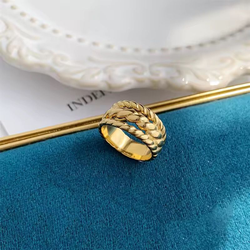 CROISSANT TRIO RING (ON HAND)