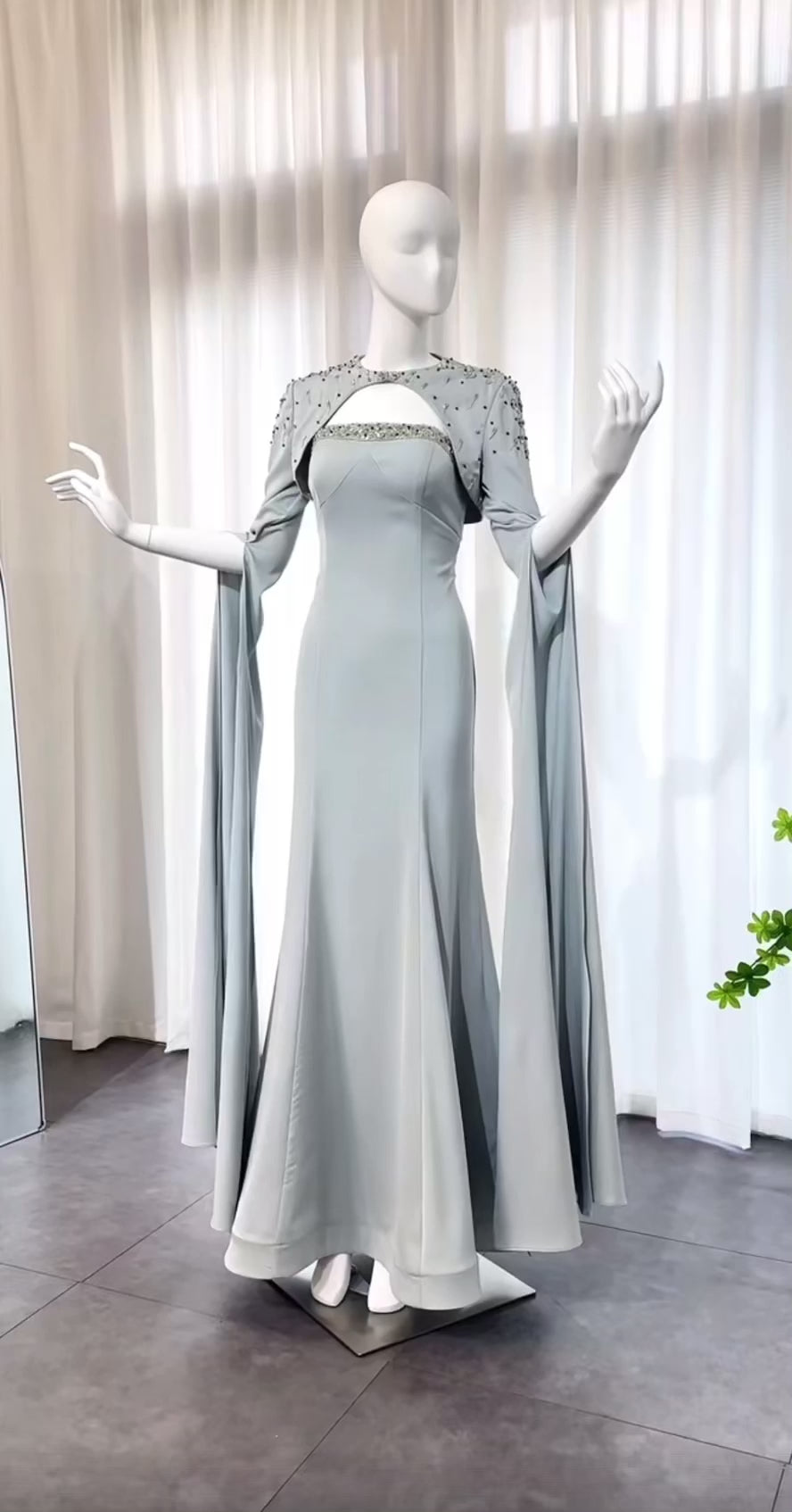 NAWRAH GOWN