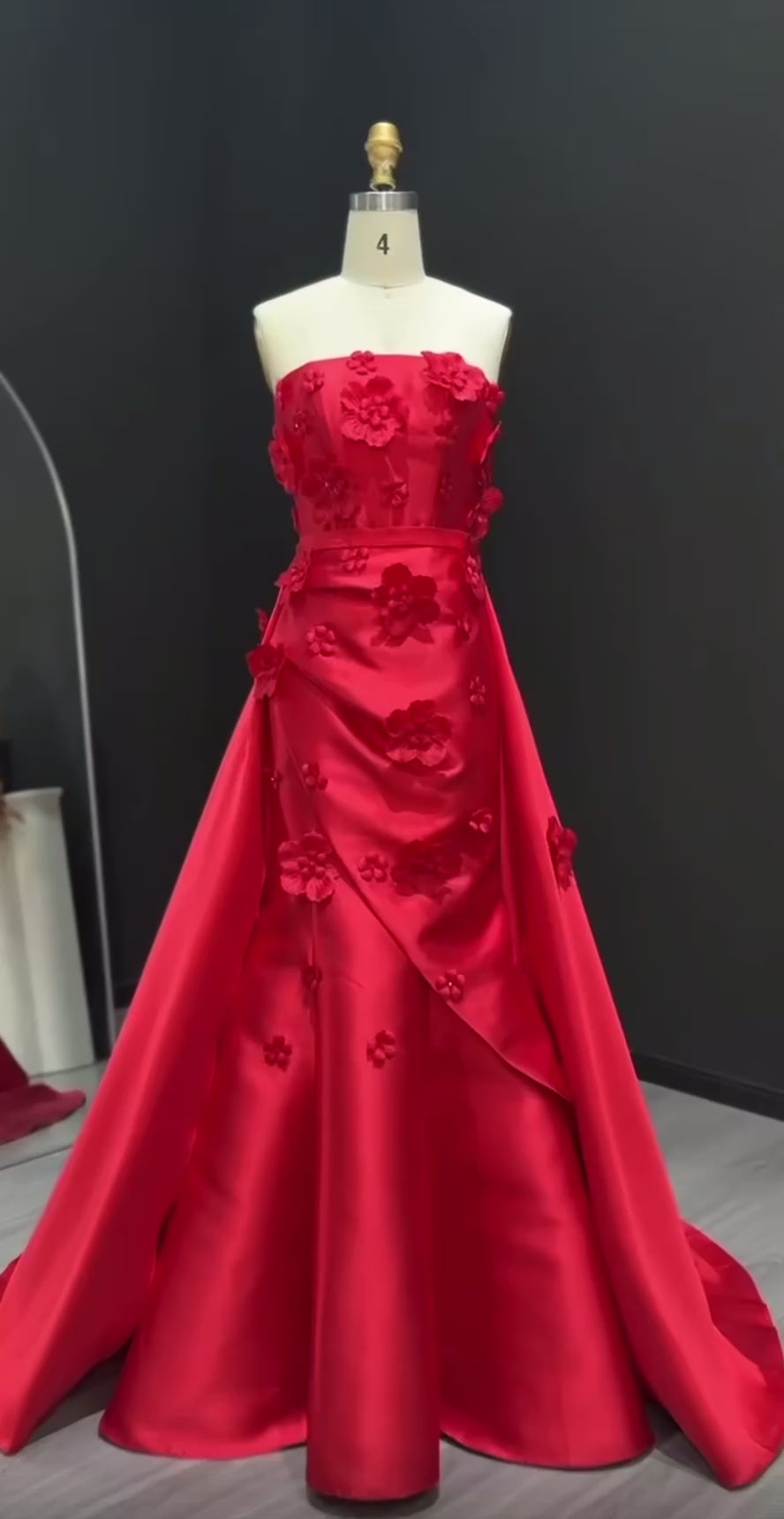 NOURINE GOWN