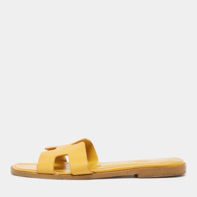 Hermès Yellow Leather Oran Flat Sandals Size 36