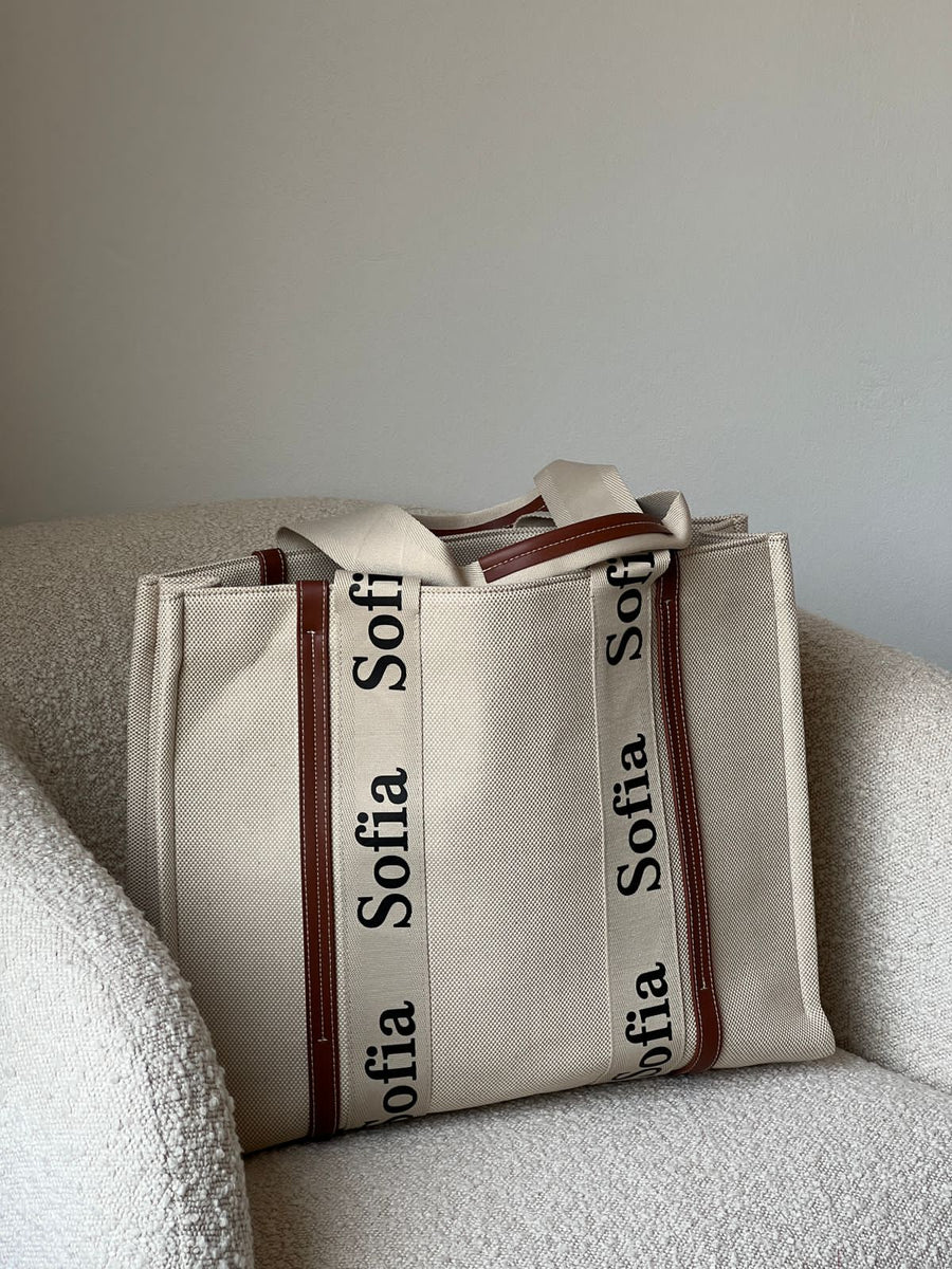 THE MONOGRAM TOTE BAG