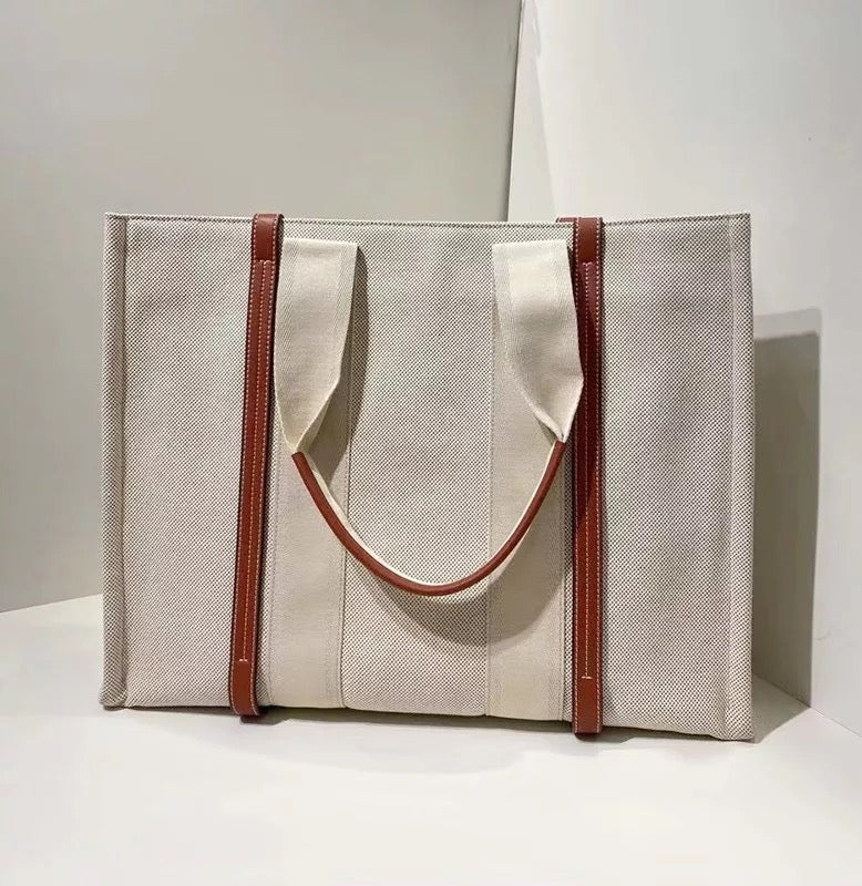 THE MONOGRAM TOTE BAG